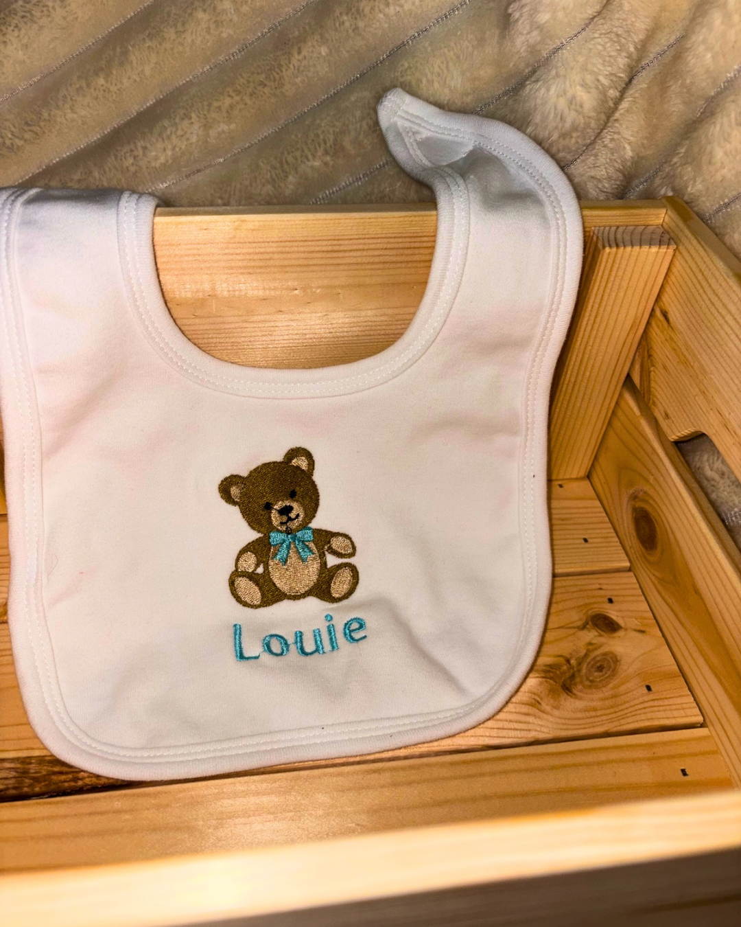 Personalised Baby Name Bib –  Embroidered Teddy Bear Design | Velcro fastening bib | 100% cotton | Bear available in pink or blue