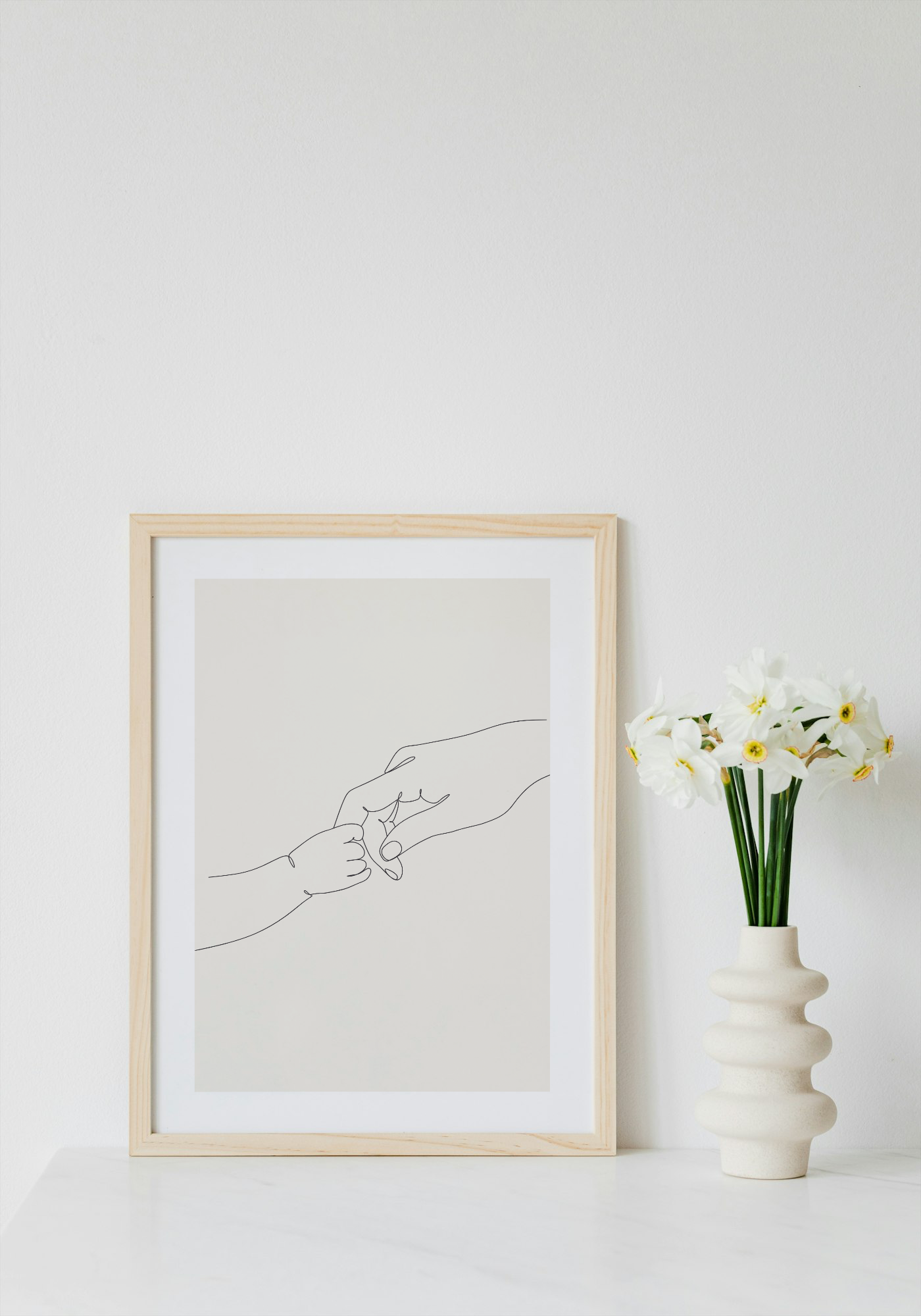 Fine Line Parent-Child Hands Reaching Wall Art Printable | Cute Wall Art | Parent Child New Baby Home Decor | Digital Download A4 and A5