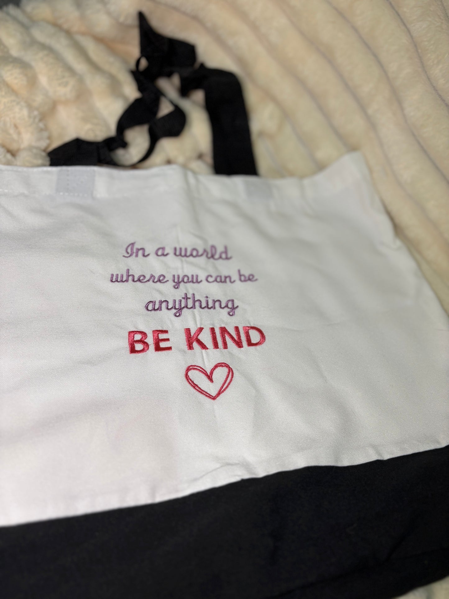 In a World Be Kind Tote Bag | Inspirational Quote Canvas Tote Bag | Positive Message Gift |Motivational Anti-Bullying Tote