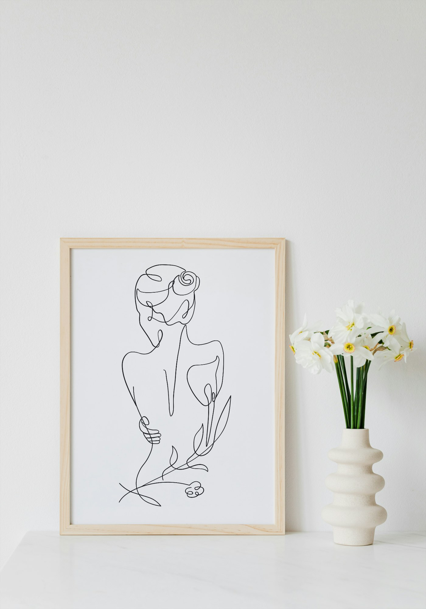 Fine Line Female Body Outline Wall Art Printable | Cute Print | Home Decor | Digital Download A4 and A5